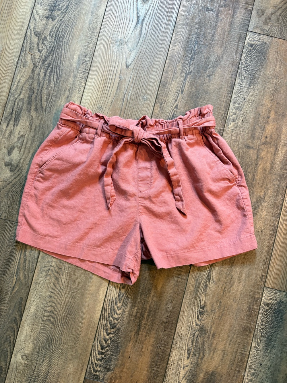 Old Navy High-Waist Paperbag Tie Shorts — Rose